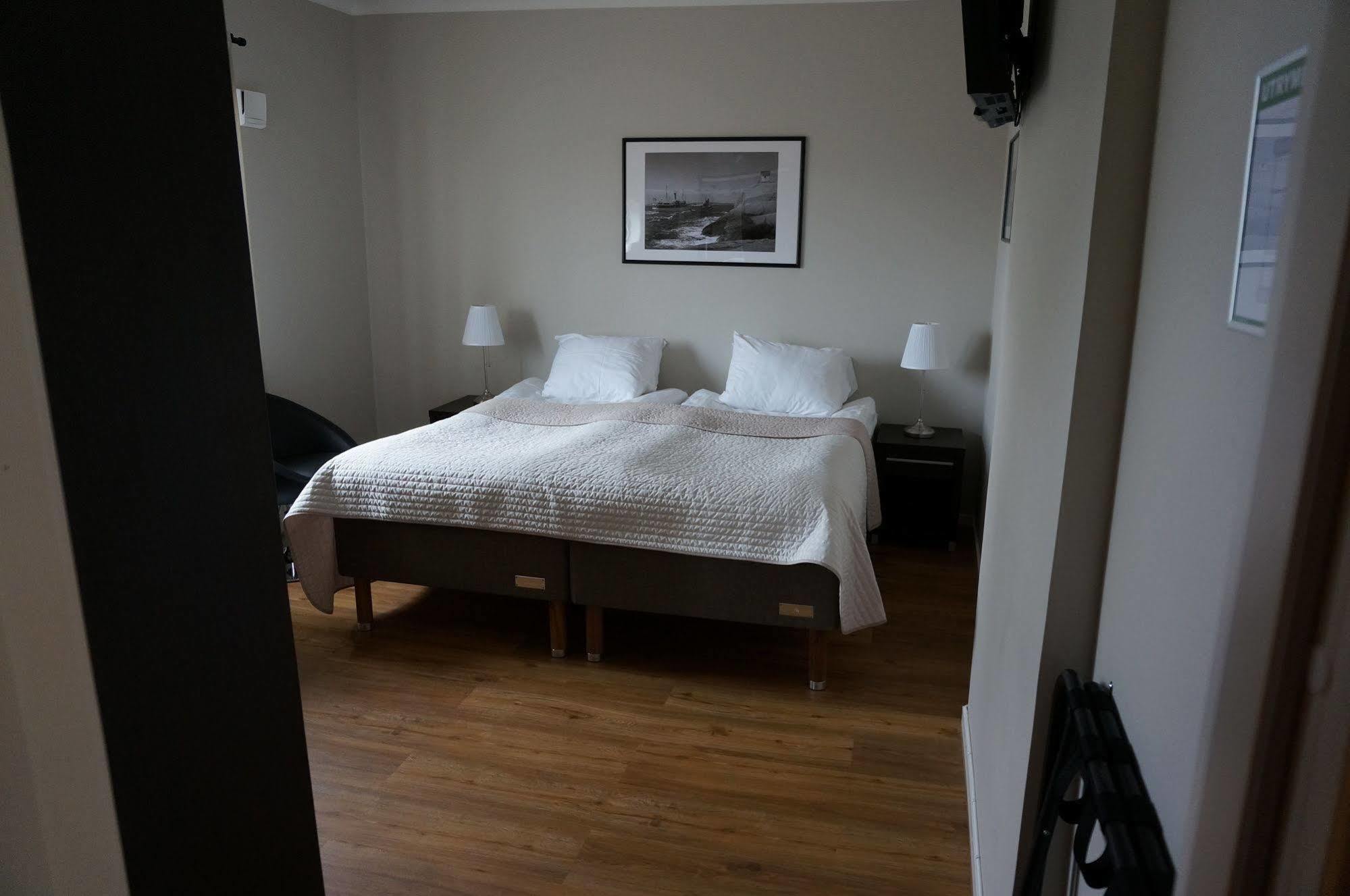Hotell Villa Solviken Люсечиль Экстерьер фото